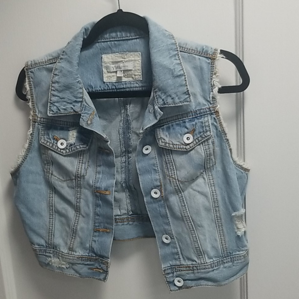 YMI Lightwash Cropped Denim Vest